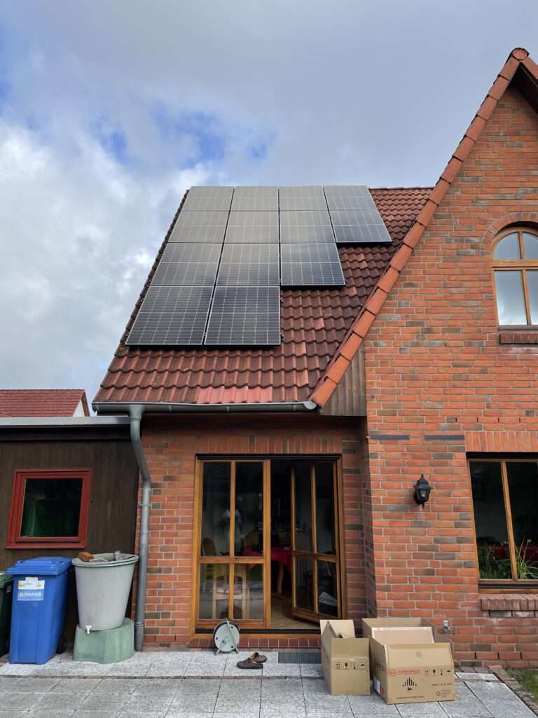 Kirchlinteln 26 Module auf zwei Dachhälften mit insgesamt ca. 10 kWp